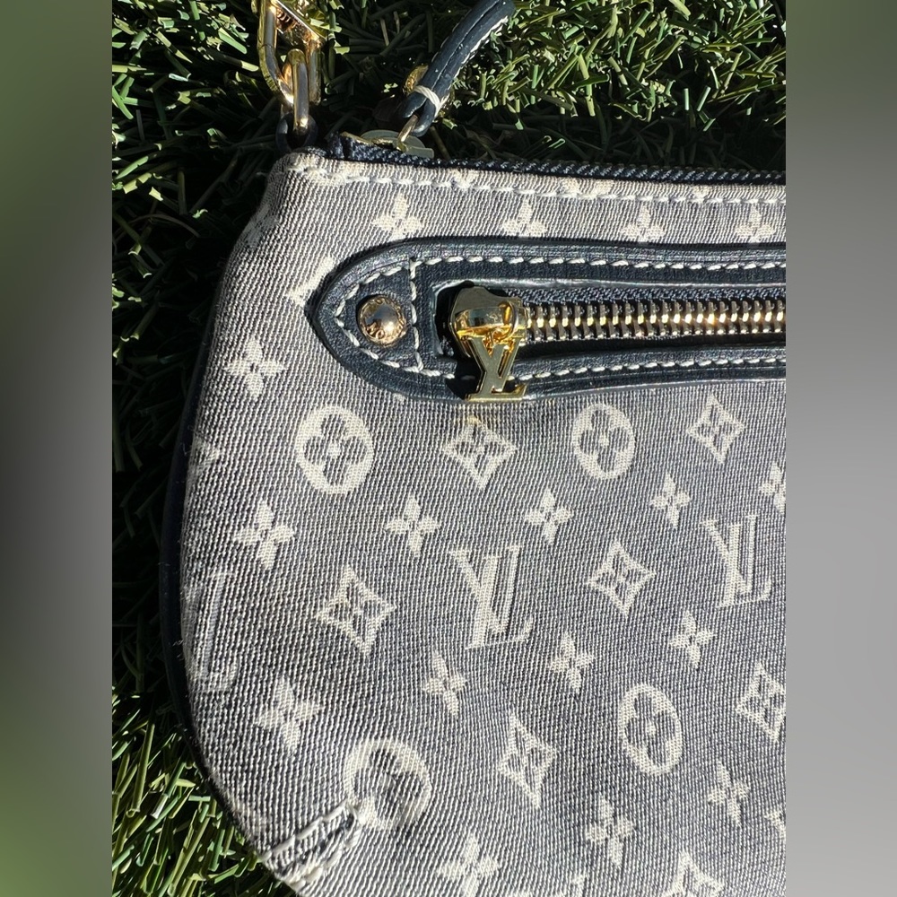 Louis Vuitton Monogram Denim Pochette Bag - Picture 4 of 8